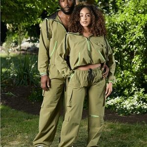 Green Cargo Windbreaker Set